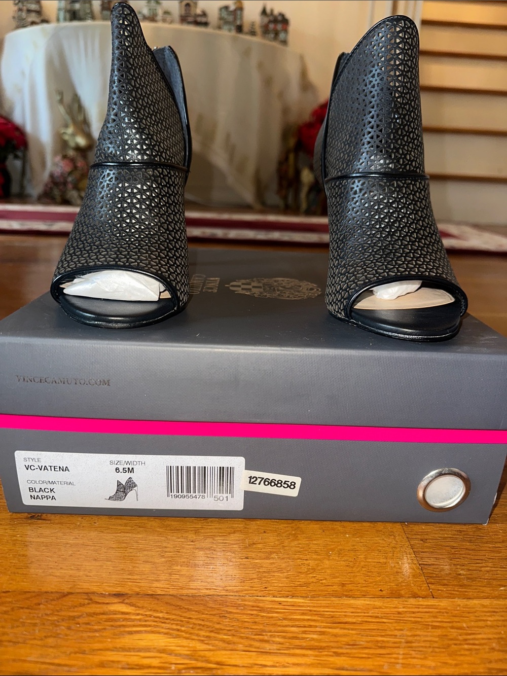 NWT Vince Camuto VC-Vatena Black Perforated Peep-Toe Booties